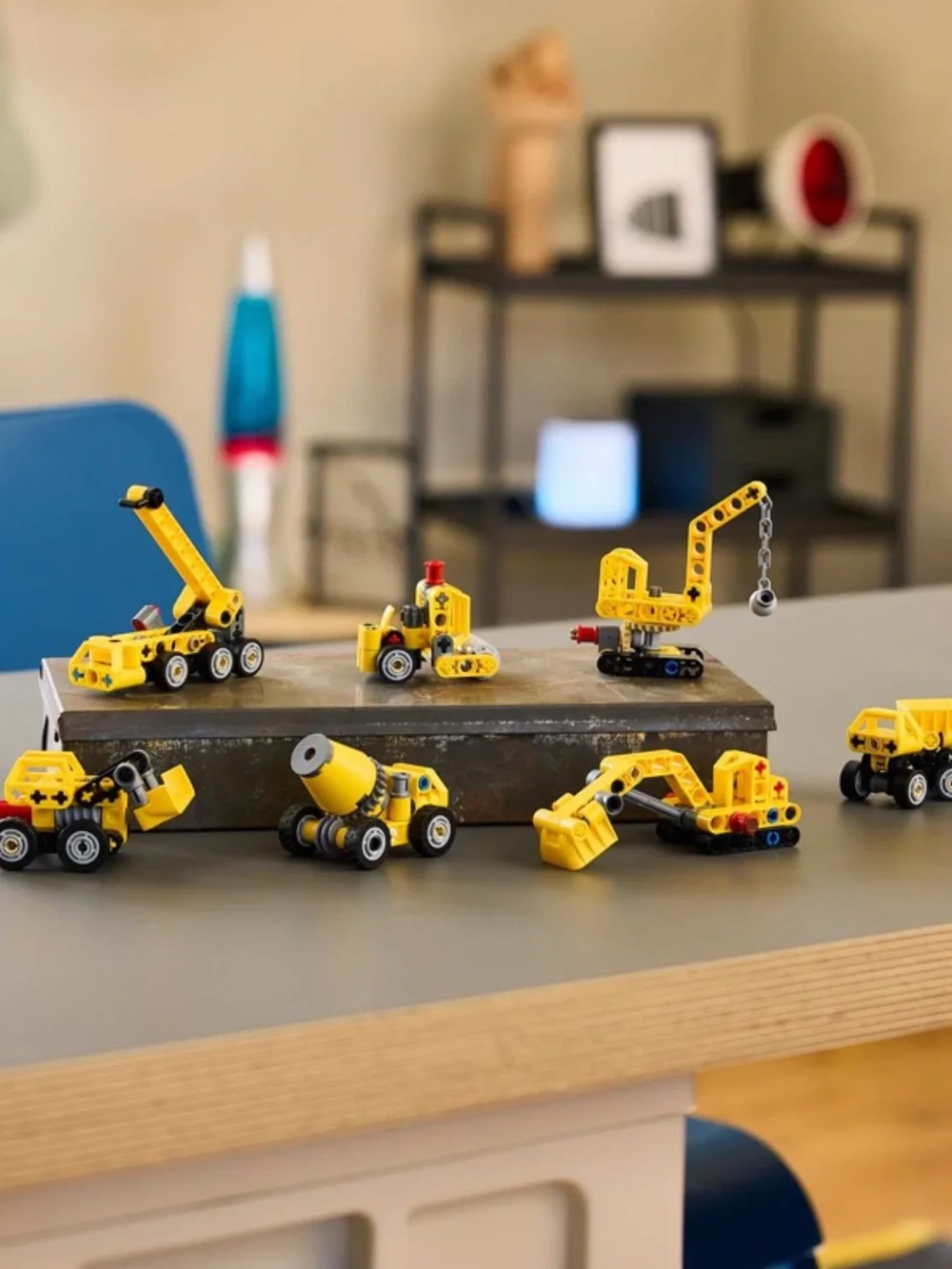LEGO Technic Mighty Machines 42233
